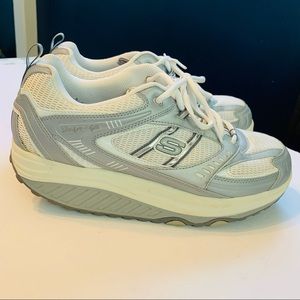 Skechers Shape Ups Women’s Shoes Sneakers Size 11